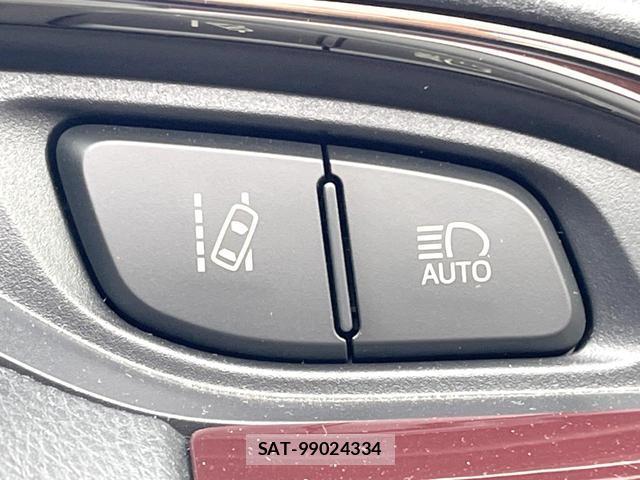 Toyota VITZ 2017-08 8053709-4