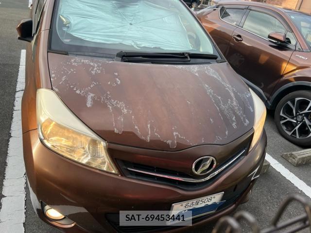 Toyota VITZ 2013-12 8054009-0