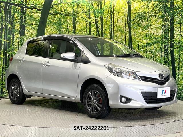 Toyota VITZ 2012-01 8054363-15
