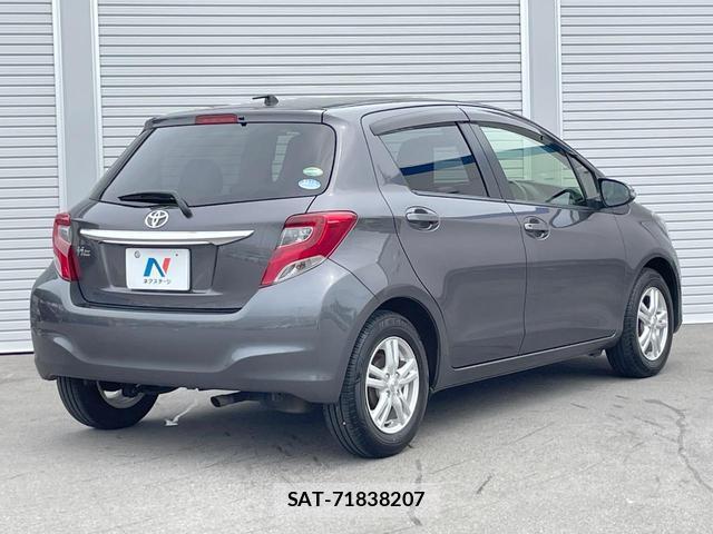 Toyota VITZ 2015-06 8054408-14