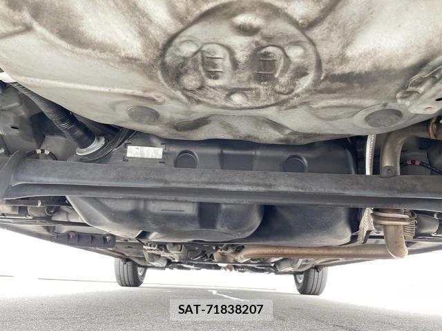 Toyota VITZ 2015-06 8054408-16