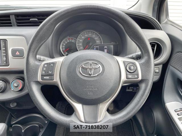 Toyota VITZ 2015-06 8054408-8