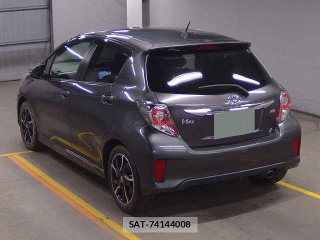 Toyota VITZ 2016-02 8055587-4