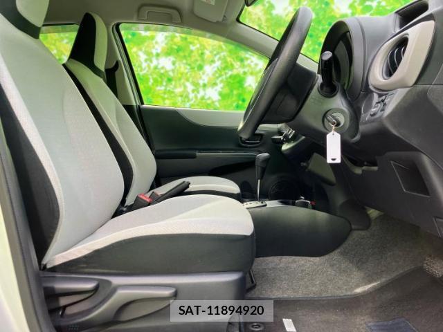 Toyota VITZ 2011-09 8056151-3