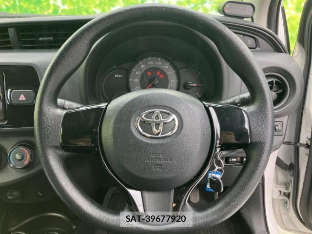 Toyota VITZ 2017-12 8056157-13