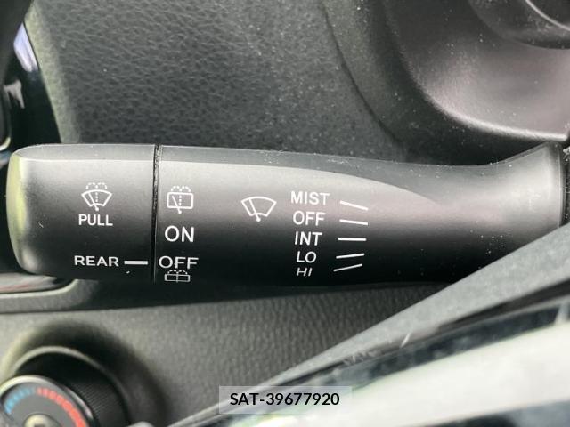 Toyota VITZ 2017-12 8056157-15