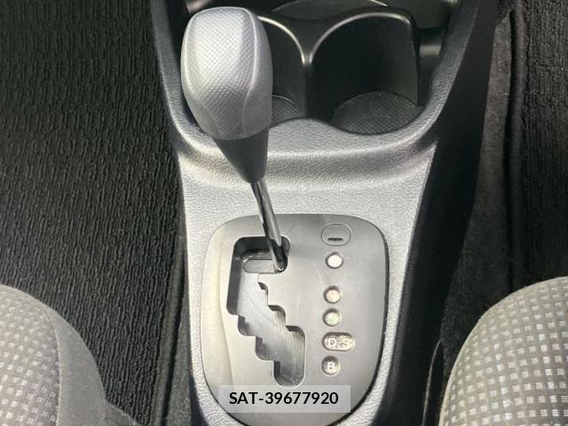Toyota VITZ 2017-12 8056157-16