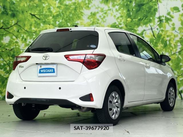 Toyota VITZ 2017-12 8056157-2