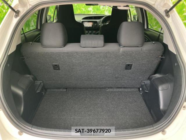 Toyota VITZ 2017-12 8056157-7
