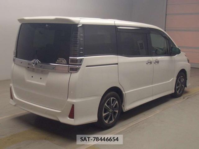 Toyota VOXY 2021-09 8053321-1
