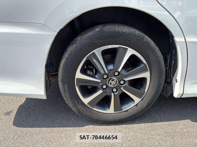 Toyota VOXY 2021-09 8053321-12