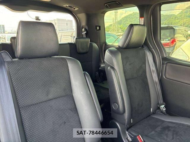 Toyota VOXY 2021-09 8053321-13