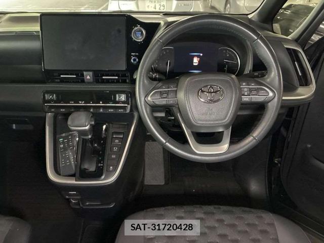 Toyota VOXY 2022-07 8053329-7