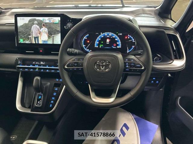 Toyota VOXY 2025-03 8053344-9