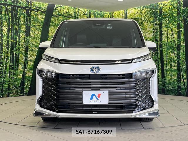 Toyota VOXY 2023-01 8053425-14