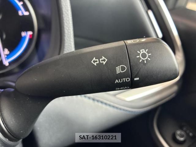 Toyota VOXY 2023-10 8053568-14