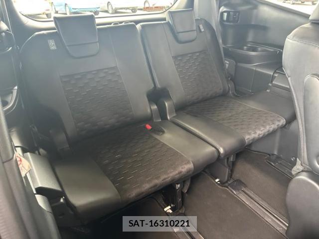 Toyota VOXY 2023-10 8053568-5