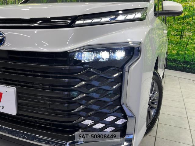 Toyota VOXY 2023-03 8053593-12