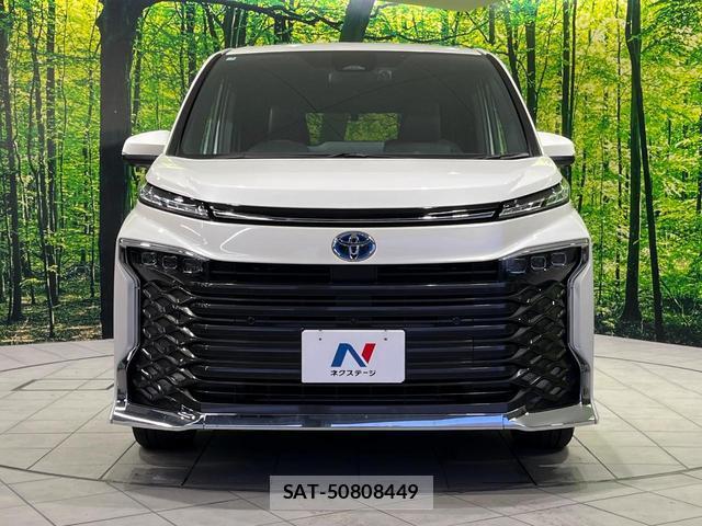 Toyota VOXY 2023-03 8053593-14