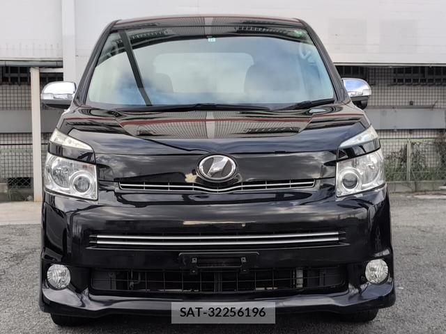Toyota VOXY 2009-11 8053625-9