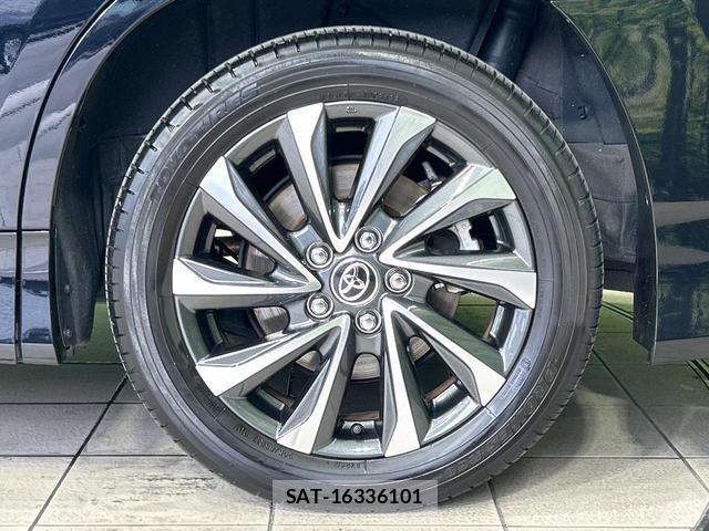 Toyota VOXY 2022-06 8053650-19