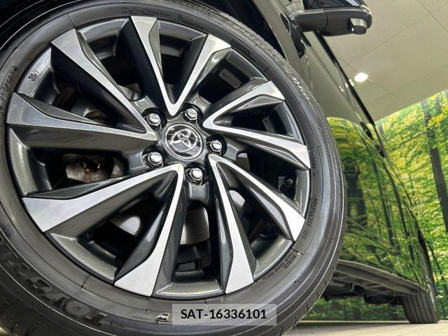 Toyota VOXY 2022-06 8053650-7
