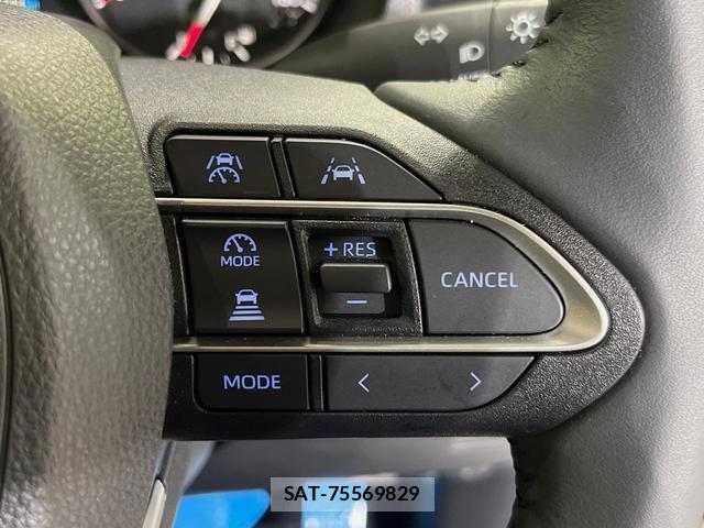 Toyota VOXY 2025-05 8053699-6