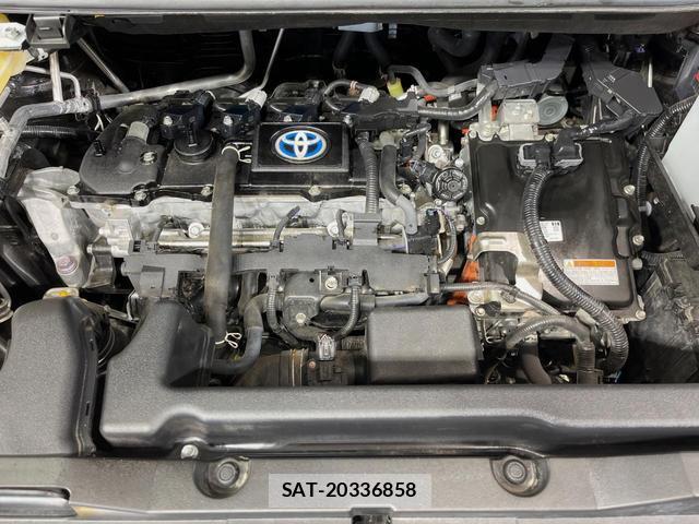 Toyota VOXY 2023-03 8053704-17