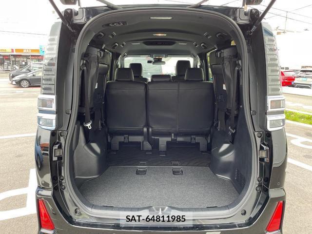 Toyota VOXY 2020-02 8053735-11