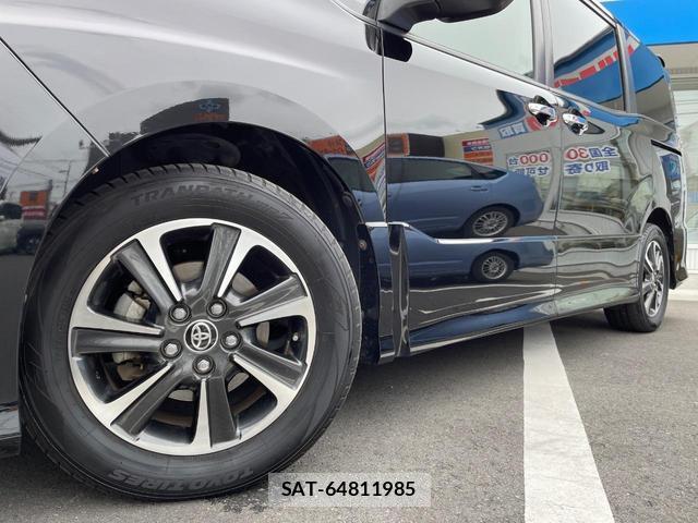 Toyota VOXY 2020-02 8053735-14