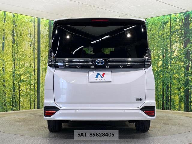 Toyota VOXY 2022-06 8053744-16