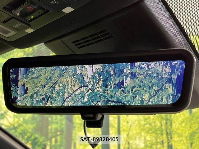 Toyota VOXY 2022-06 8053744-4