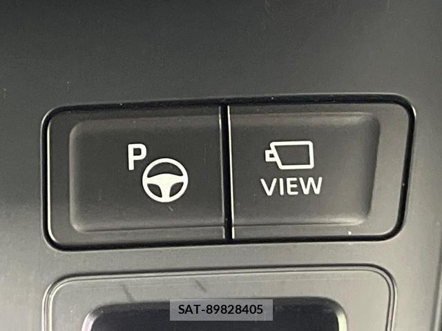 Toyota VOXY 2022-06 8053744-8