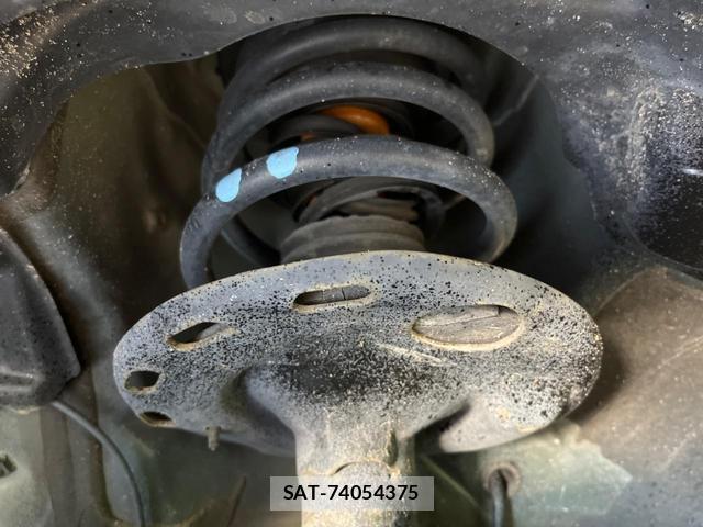 Toyota VOXY 2014-04 8053857-18