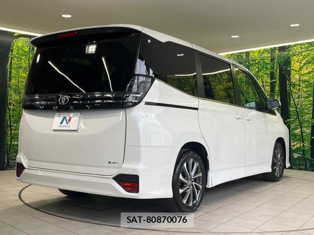 Toyota VOXY 2025-12 8053892-16