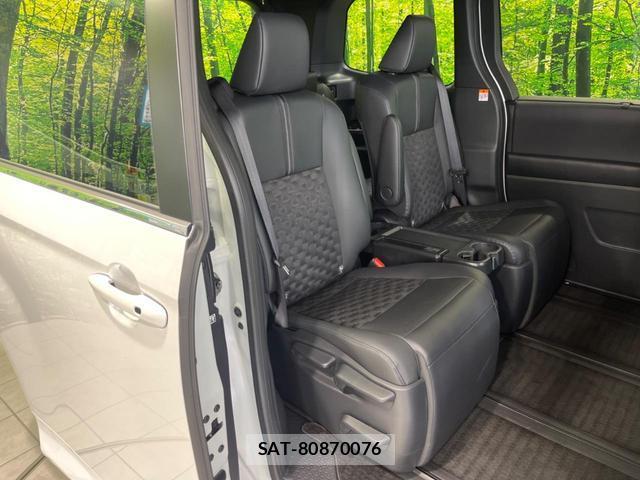 Toyota VOXY 2025-12 8053892-8