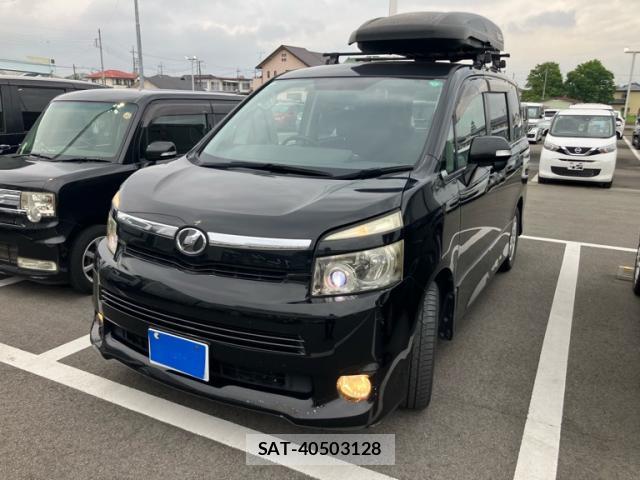 Toyota VOXY 2009-10 8053923-1