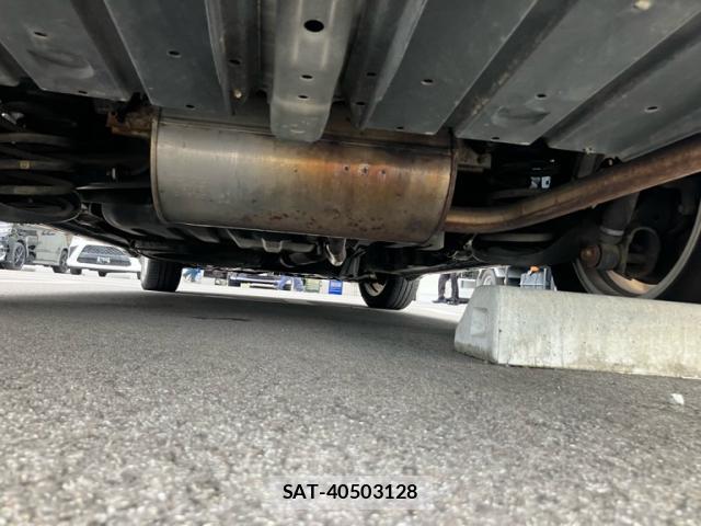Toyota VOXY 2009-10 8053923-14