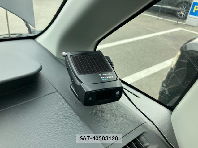 Toyota VOXY 2009-10 8053923-6