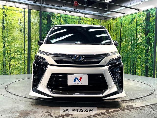 Toyota VOXY 2019-11 8053994-14