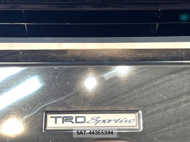 Toyota VOXY 2019-11 8053994-2