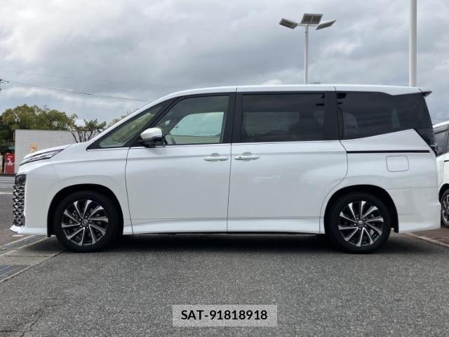 Toyota VOXY 2023-11 8054024-1
