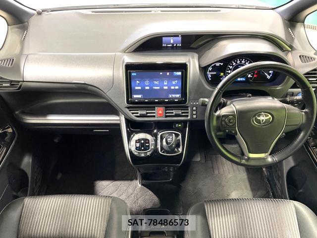 Toyota VOXY 2018-08 8054161-1