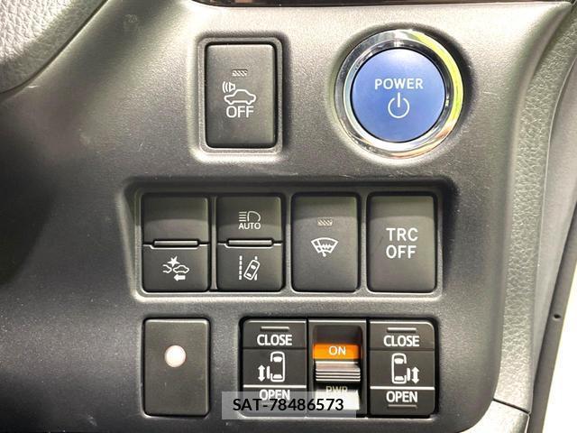 Toyota VOXY 2018-08 8054161-7