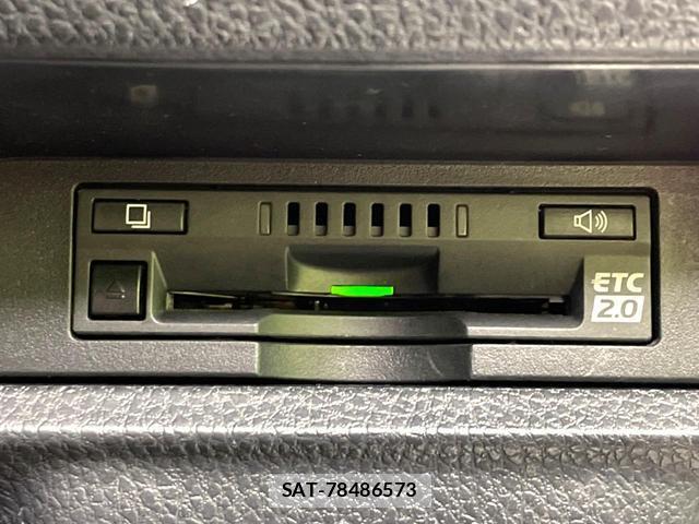 Toyota VOXY 2018-08 8054161-8