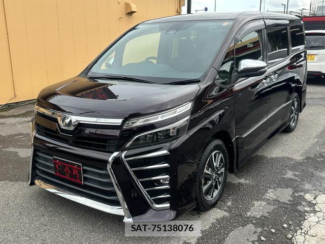 Toyota VOXY 2018-07 8054188-16