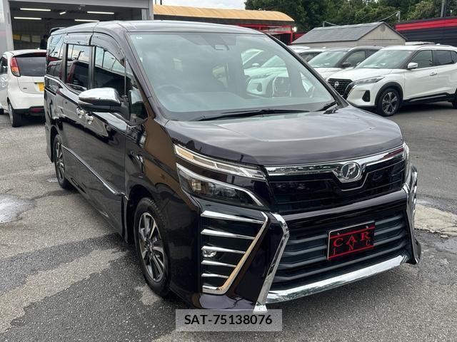 Toyota VOXY 2018-07 8054188-17