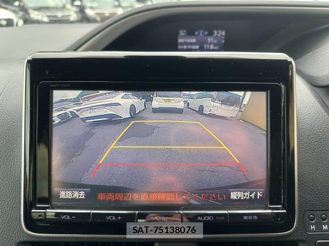 Toyota VOXY 2018-07 8054188-3
