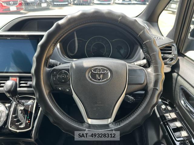 Toyota VOXY 2020-01 8054190-10