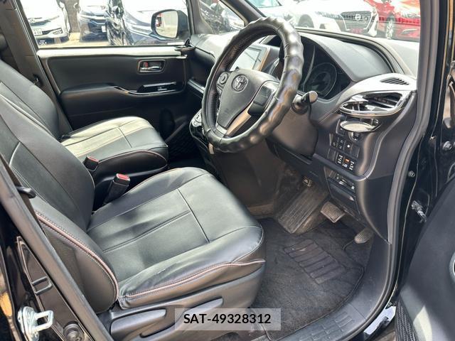 Toyota VOXY 2020-01 8054190-11